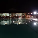 فندق Continental Palace بساليدي