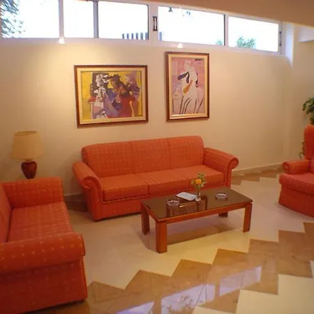 Continental Palace 4*