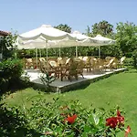 Continental Palace Ψαλίδι