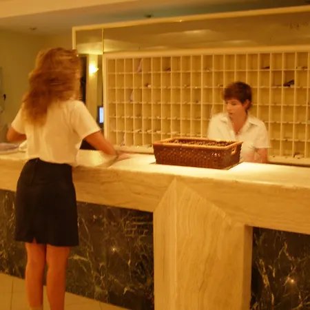酒店 Continental Palace